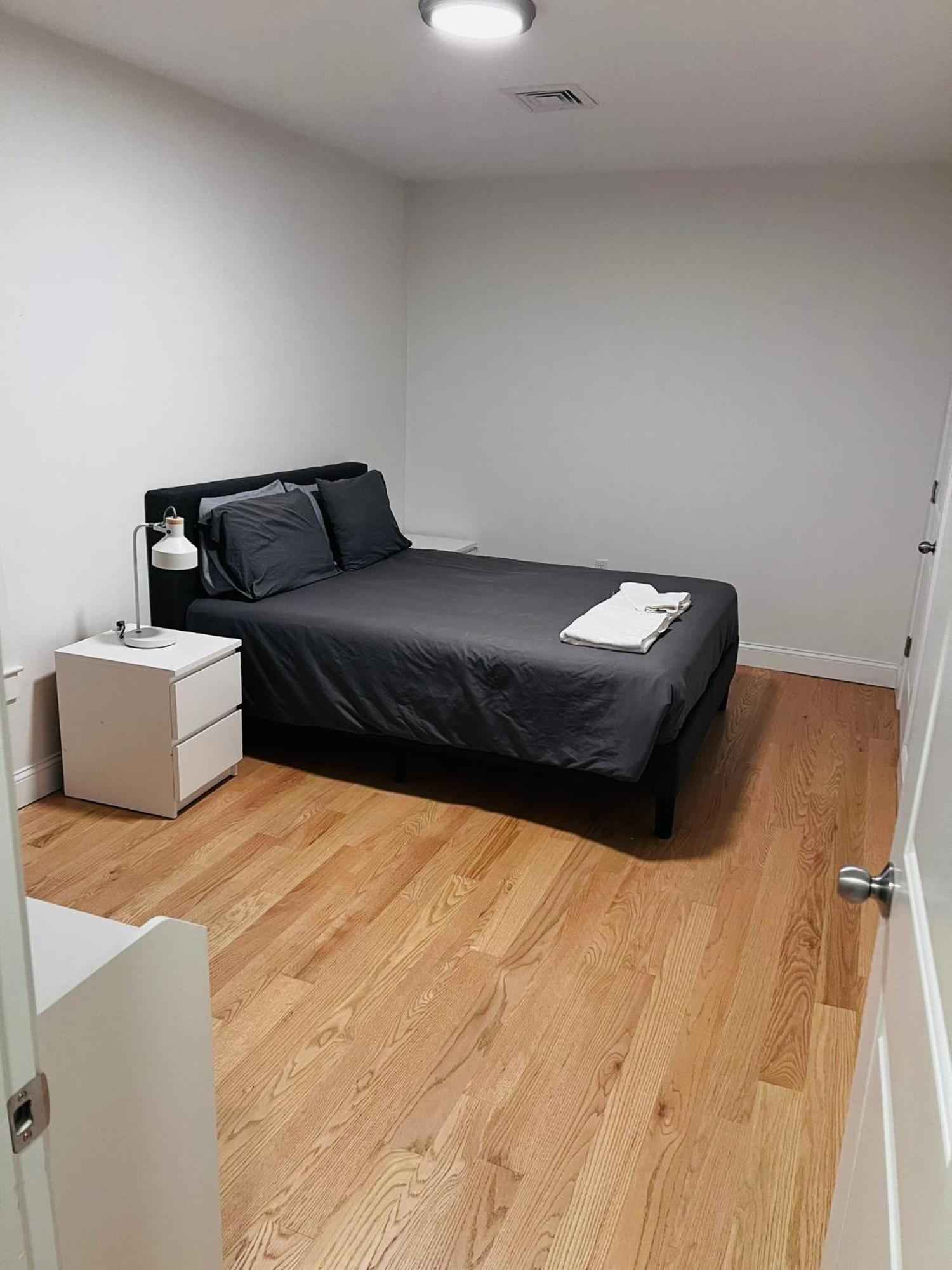 Renovated, 10 Min From The City Boston Bagian luar foto